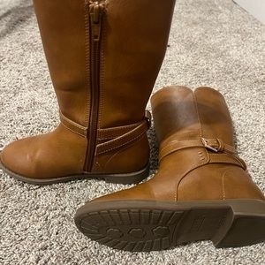 Girls boots size 11